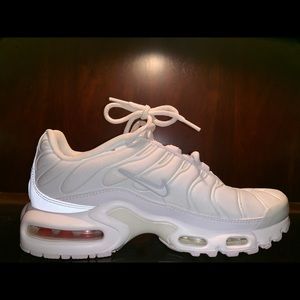 RARE Nike Air Max Plus Iridescent Cream White